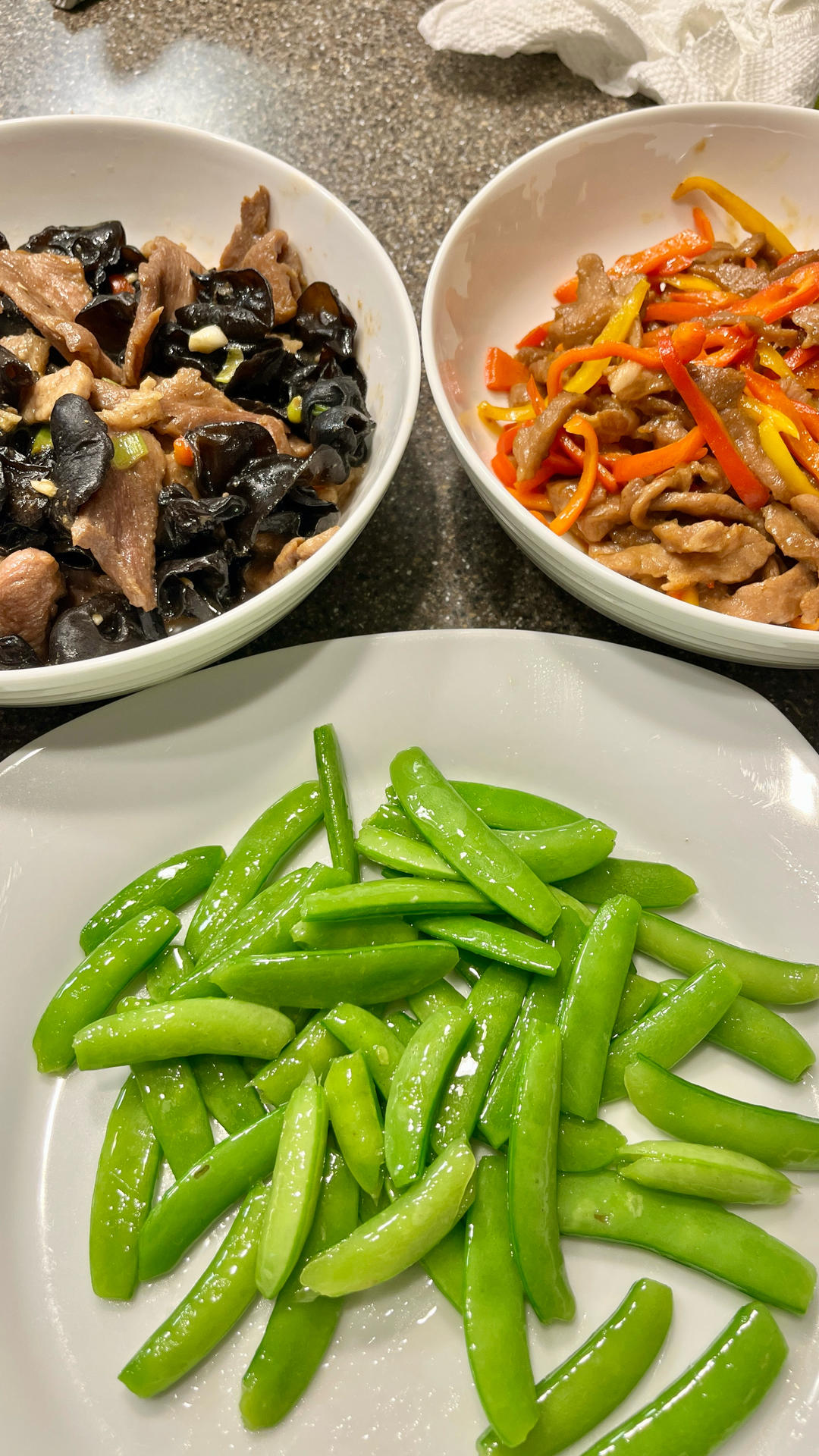 最喜爱的东北菜！木耳炒肉片