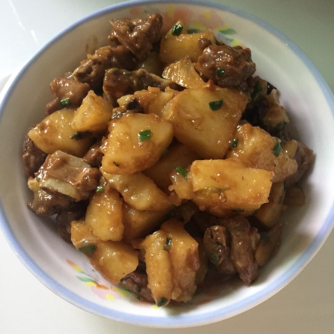 红烧排骨土豆