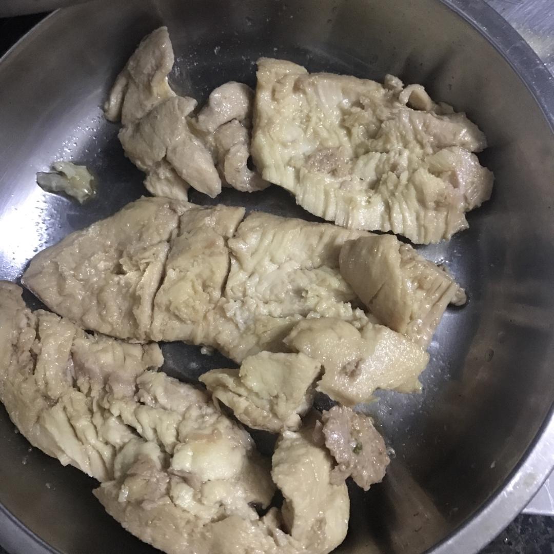 【嫩煎鸡胸肉】