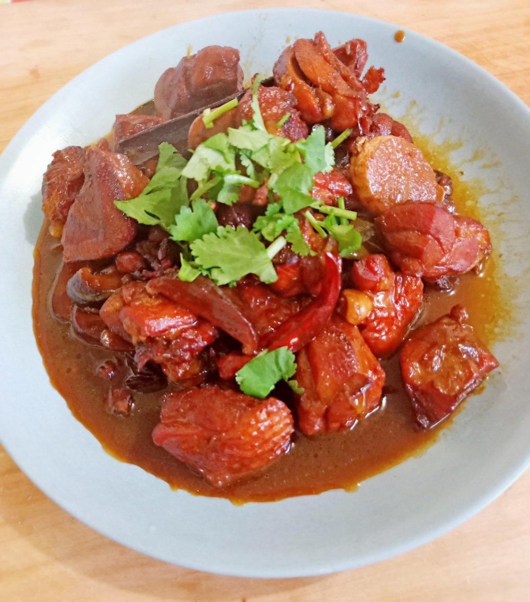 大兔子小尾巴做的红烧鸡块