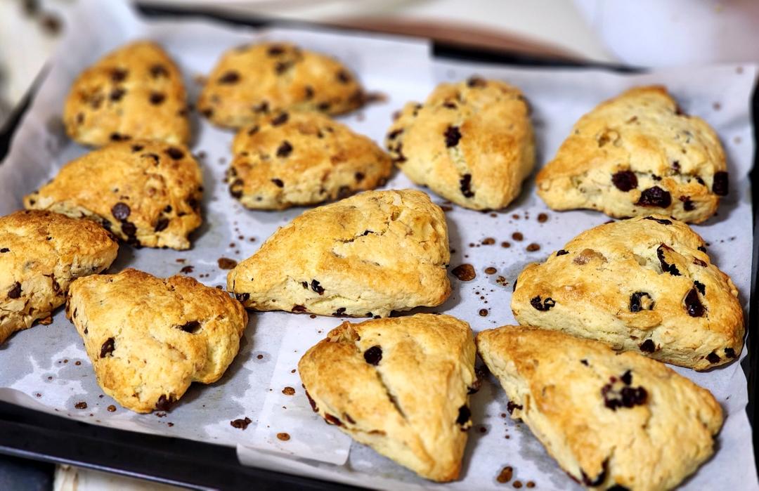 完胜星巴克的超美味酥脆司康 super easy crunched scone