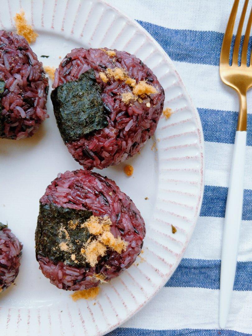 【北京早上好】紫米芝士肉松饭团