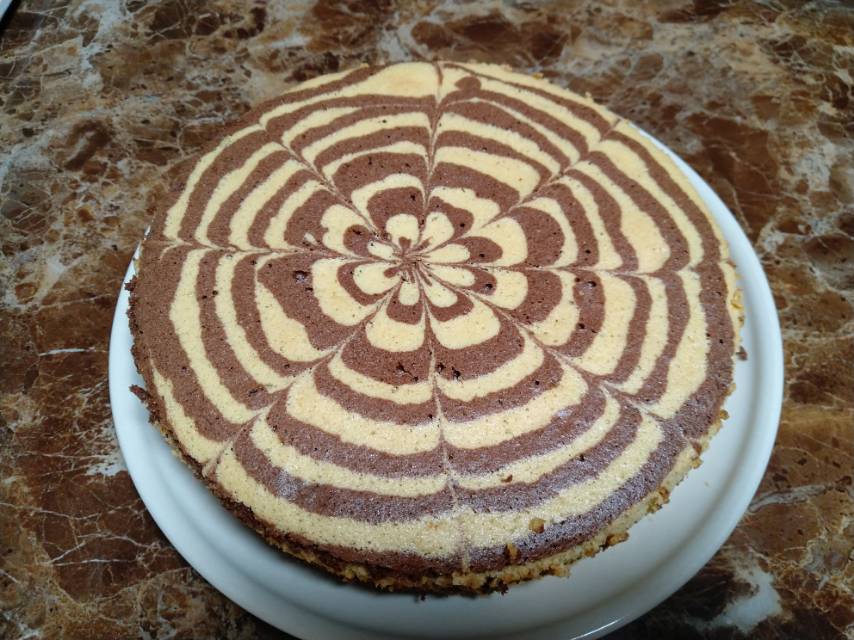 双色拉花戚风蛋糕