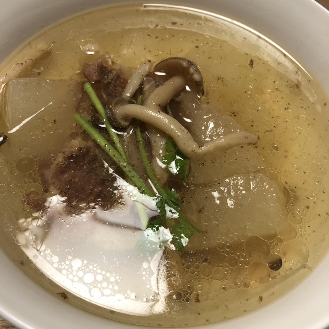 清炖牛尾汤