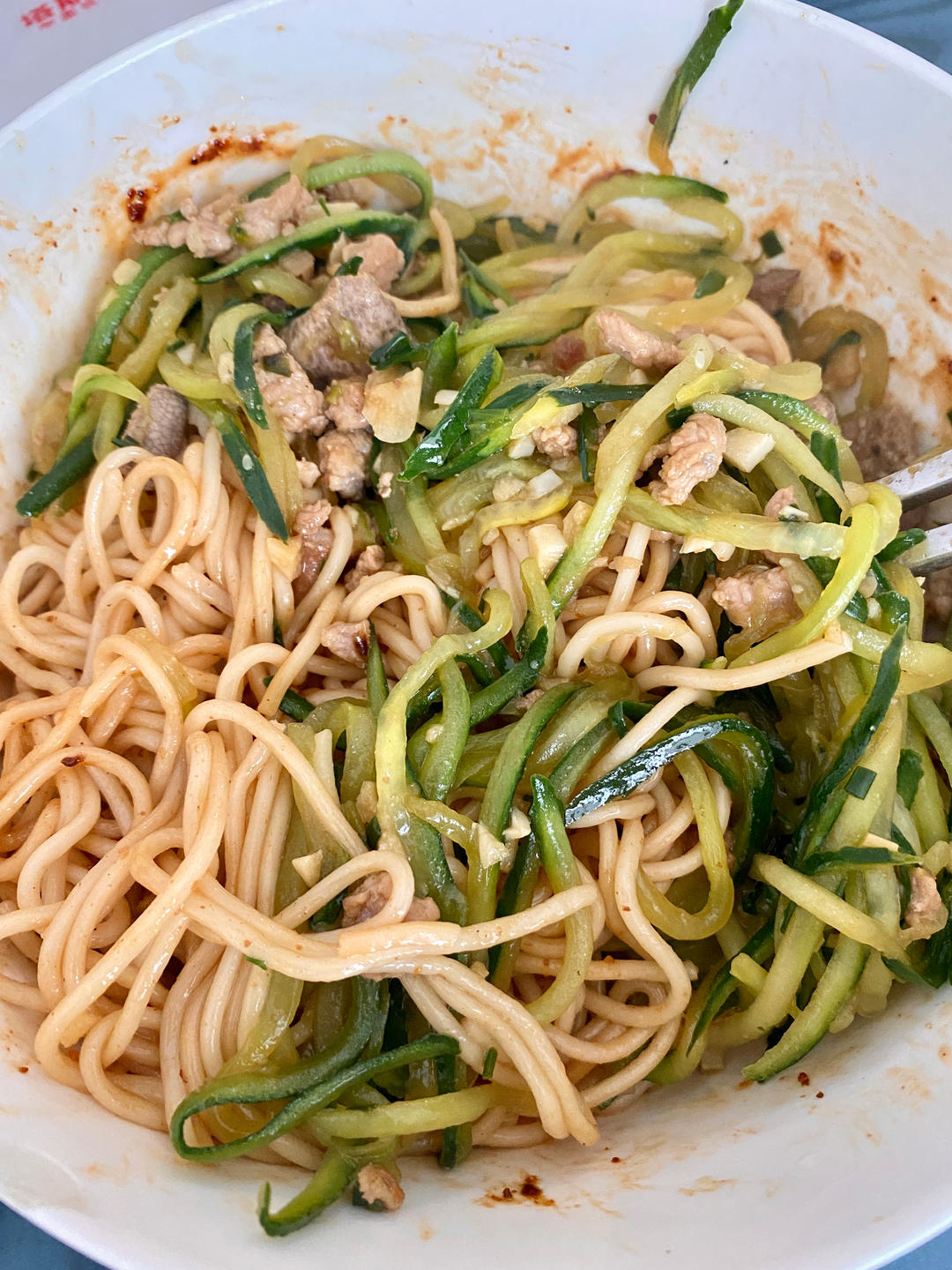十分钟做好一盘肉酱拌面，太好吃了😋