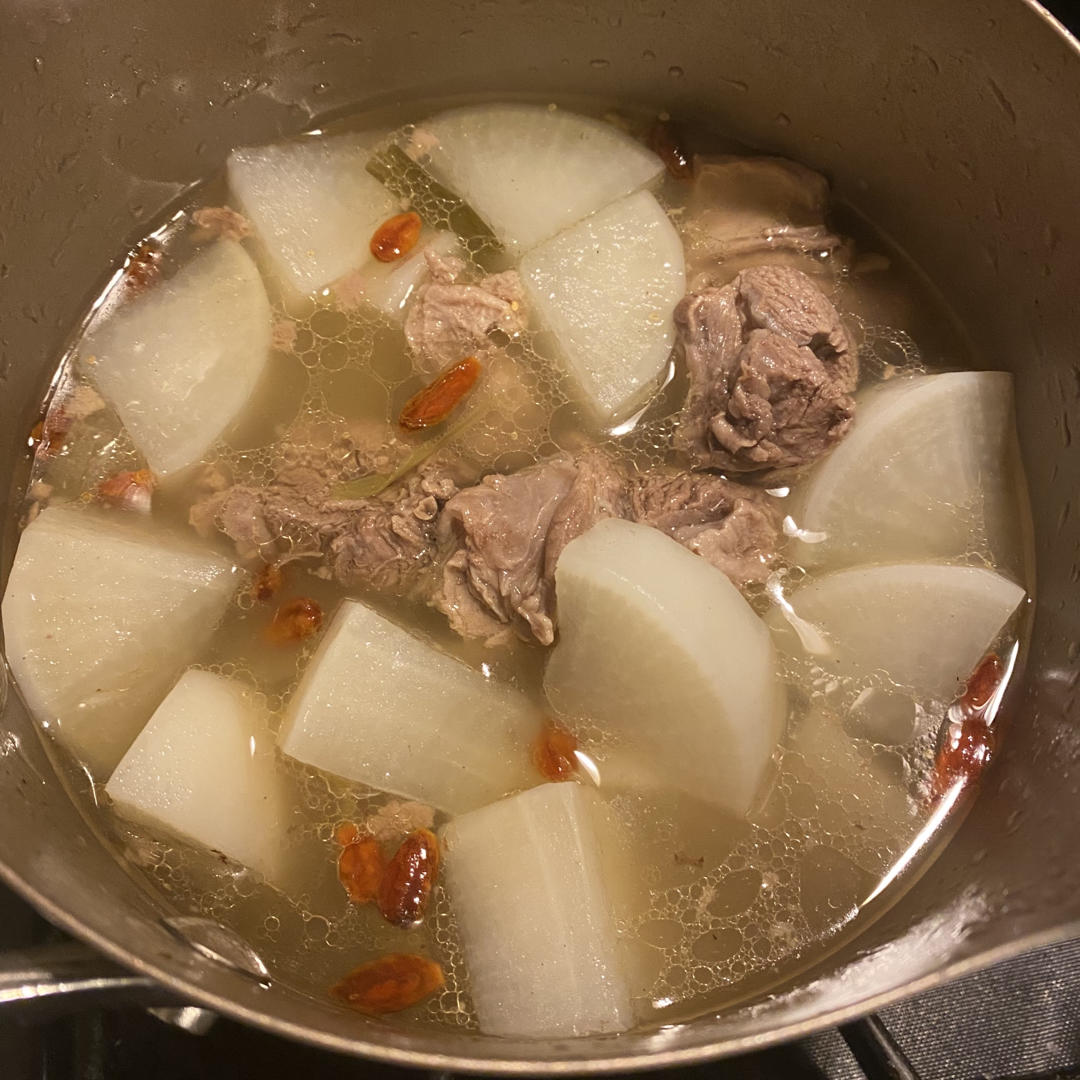 羊肉炖白萝卜