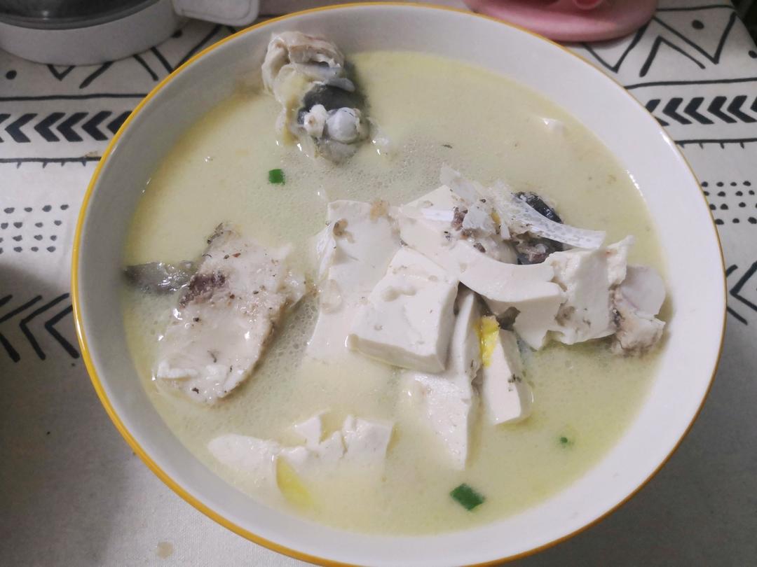 鱼头豆腐汤