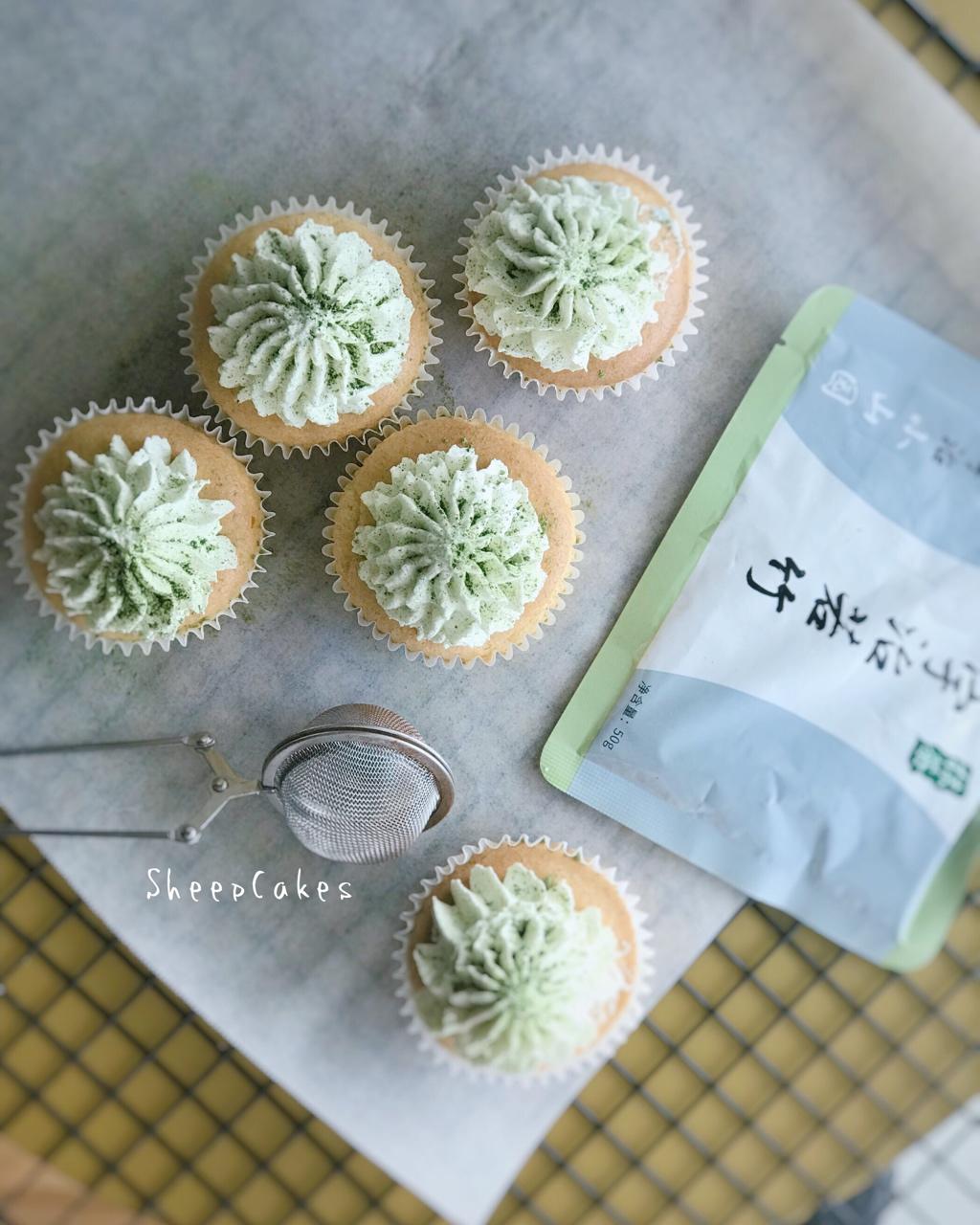 【视频】小清新～抹茶杯子蛋糕（分蛋海绵蛋糕）