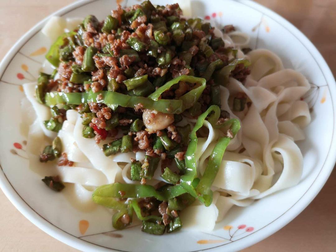 厨师长教你：“小炒白豆角”的家常做法，味道很赞，先收藏起来