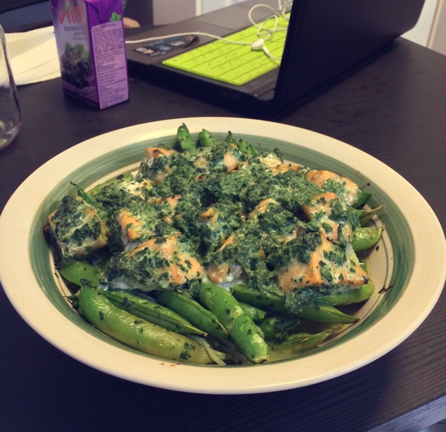 菠菜“奶油”青酱（Creamy Spinach Pesto）