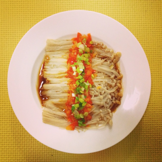 剁椒金针菇