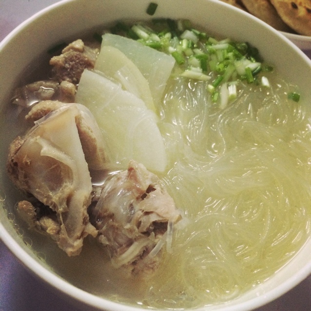 酸萝卜老鸭汤