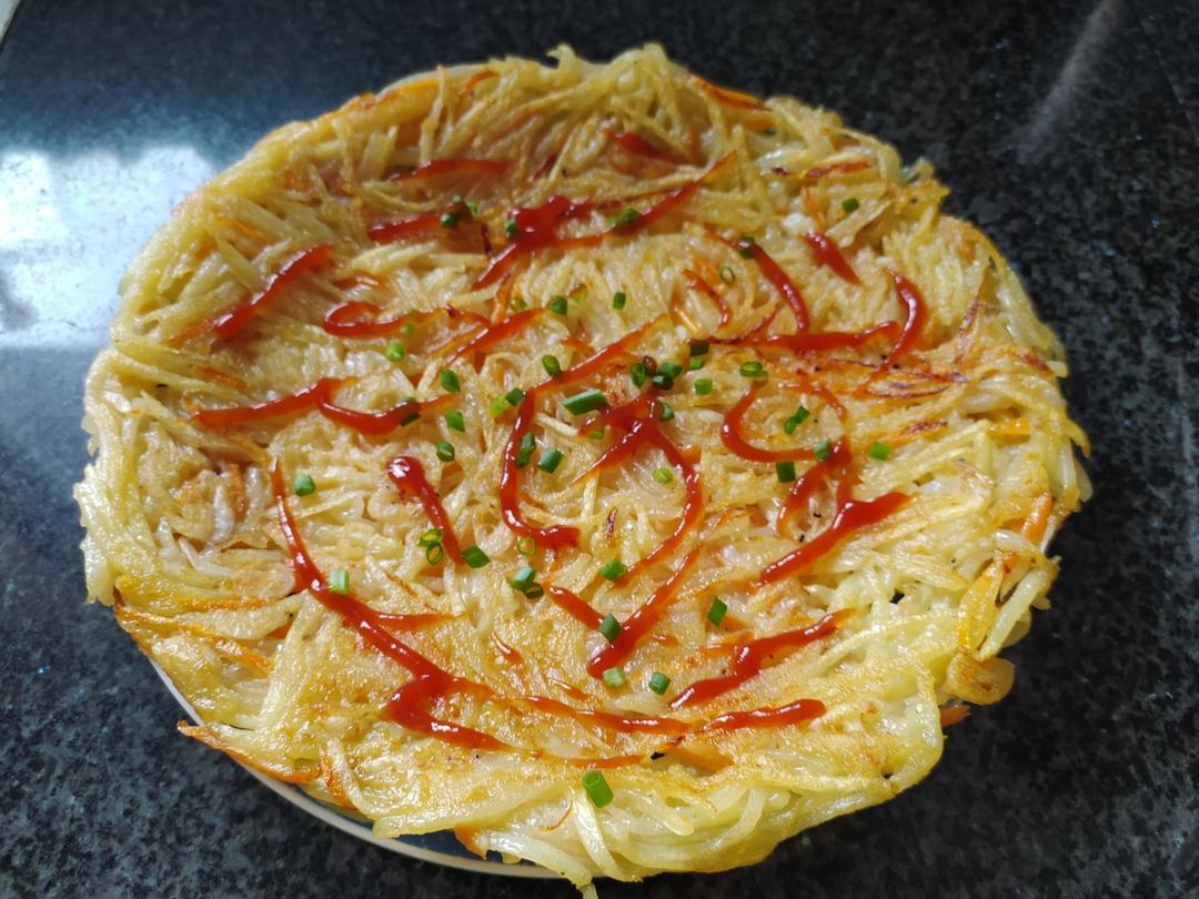 [快手早餐][花样吃土豆]土豆丝煎饼/土豆丝底披萨