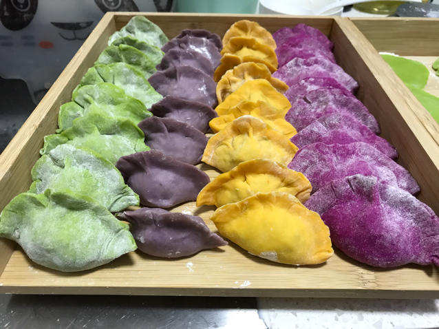 彩色水饺
