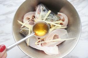 砂锅焗鲈鱼·做给老爸吃的营养菜的做法 步骤3