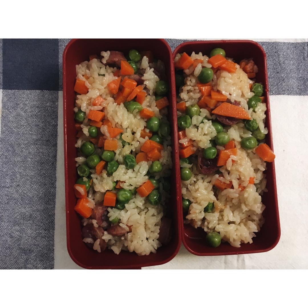 电饭锅香菇香肠饭(●´∀｀●)