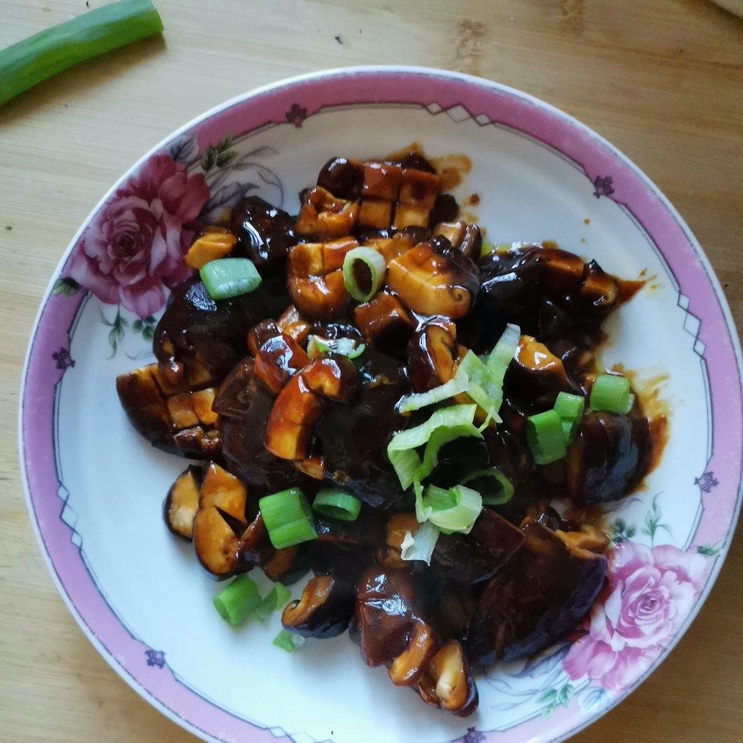 鲜嫩多汁，比鲍鱼还好吃红烧香菇