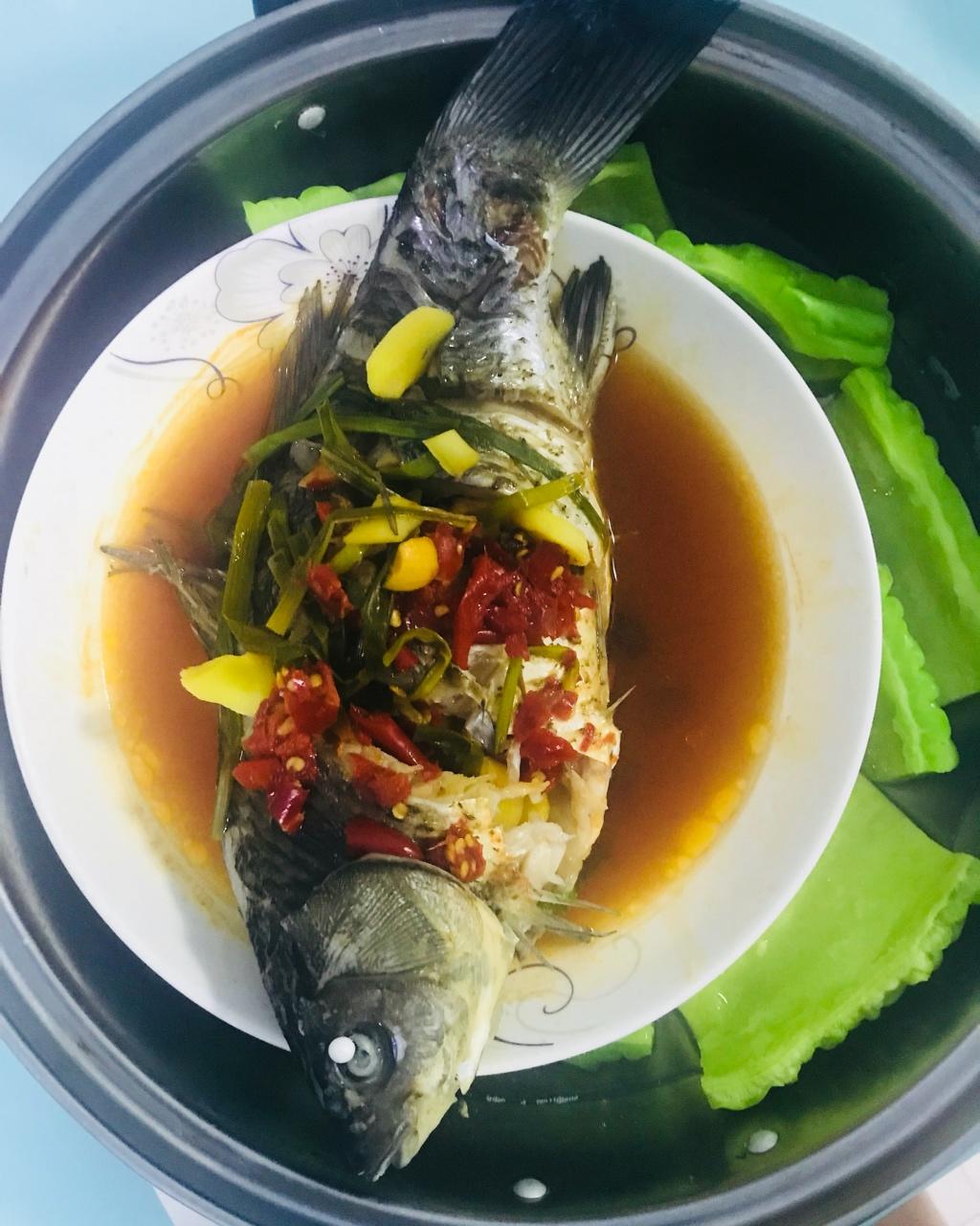 清蒸鲫鱼