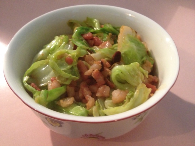 干锅培根手撕包菜