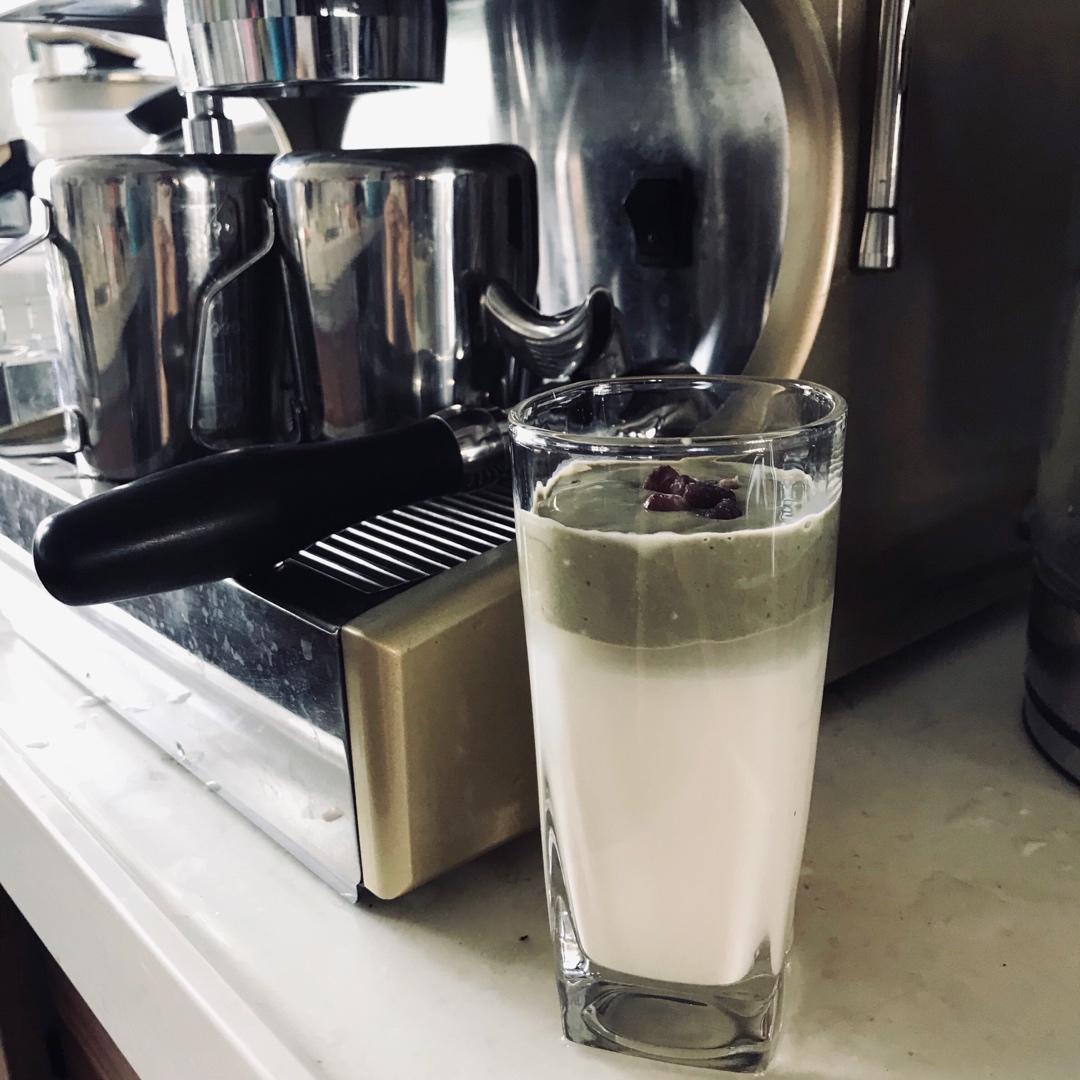 抹茶拿铁属于夏天