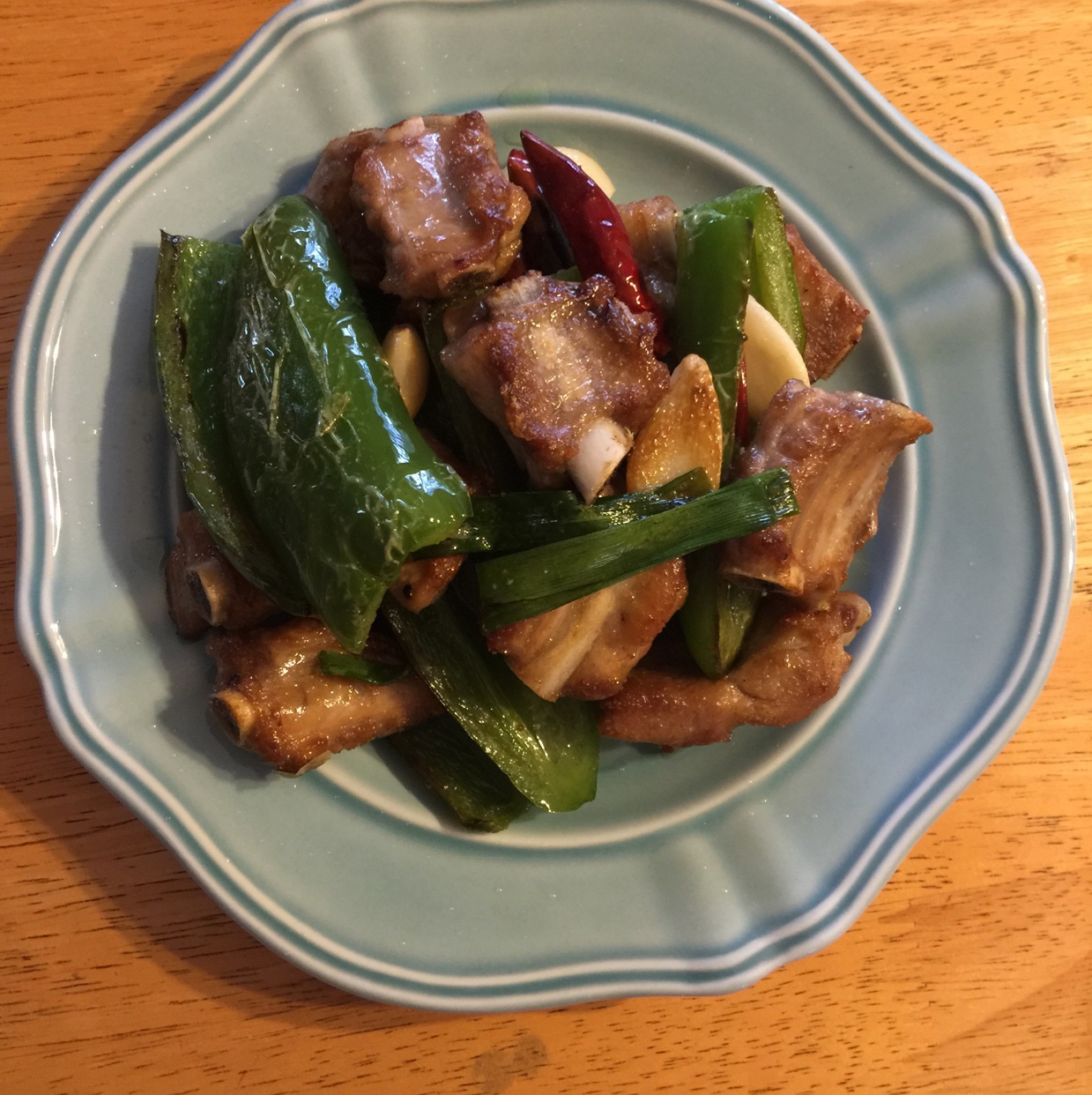 双椒煎排骨