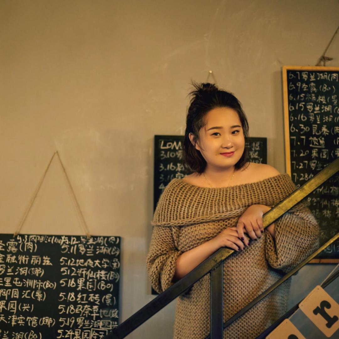 偶尔做饭的萌小姐