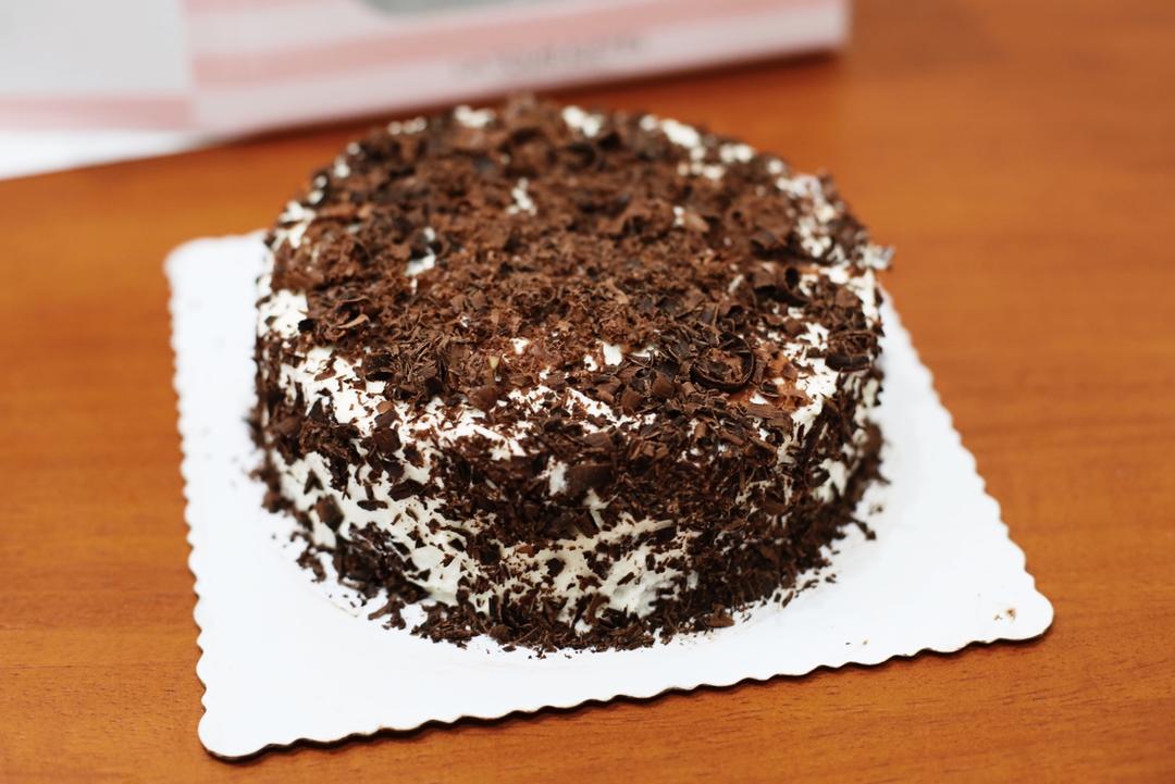 颜素记食做的黑森林蛋糕