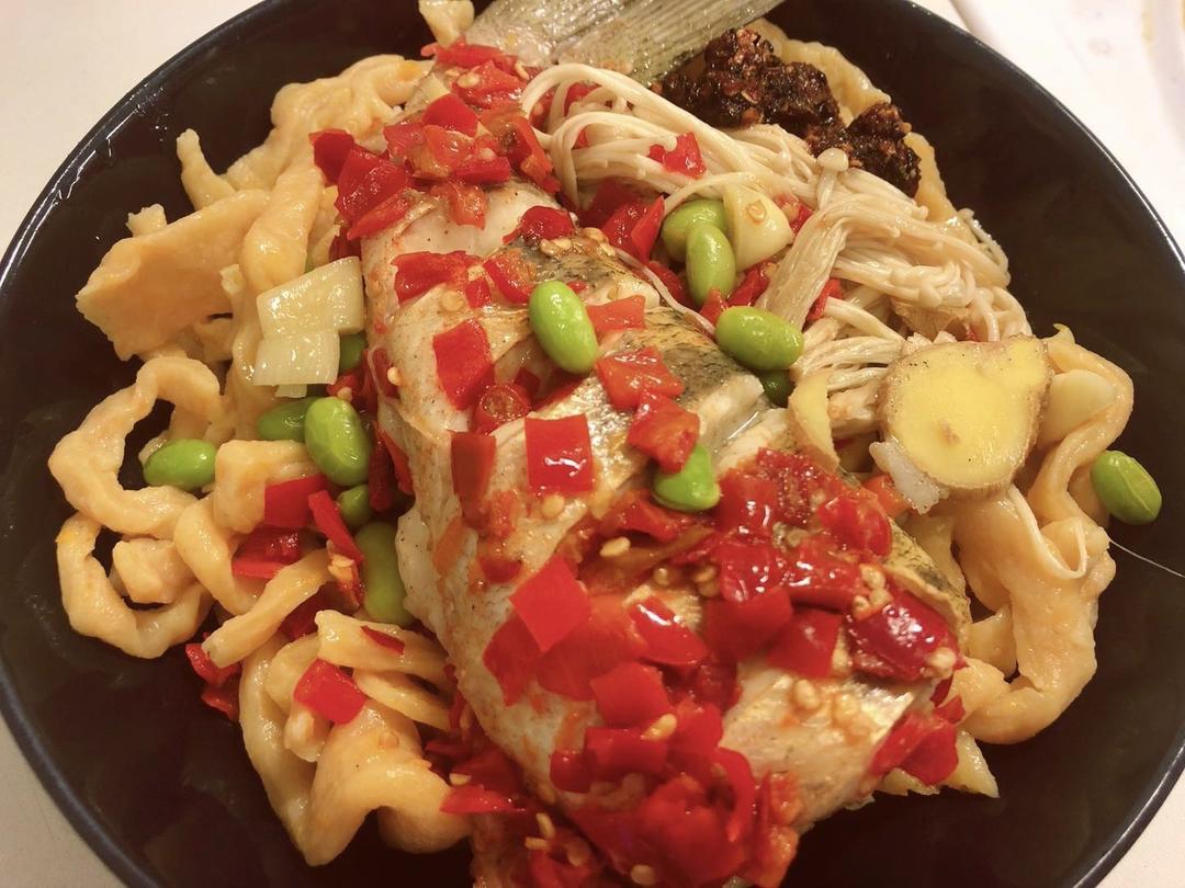 剁椒kuha鱼-手擀面