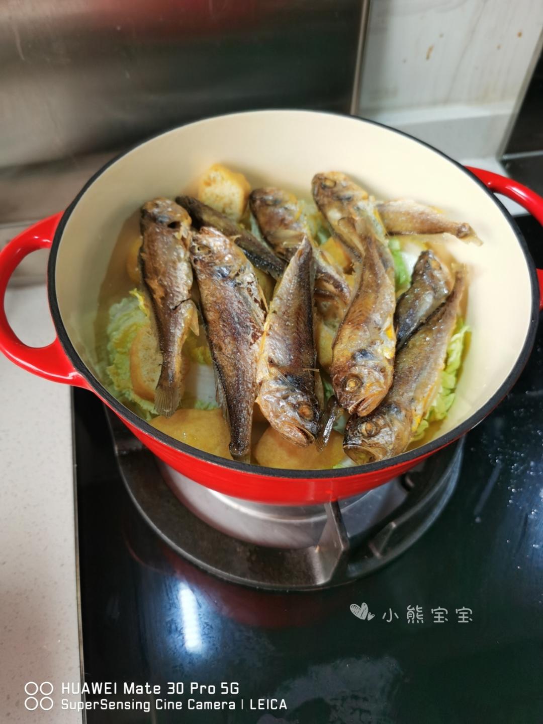 鲜香美味的黄花鱼豆腐煲的做法 步骤9