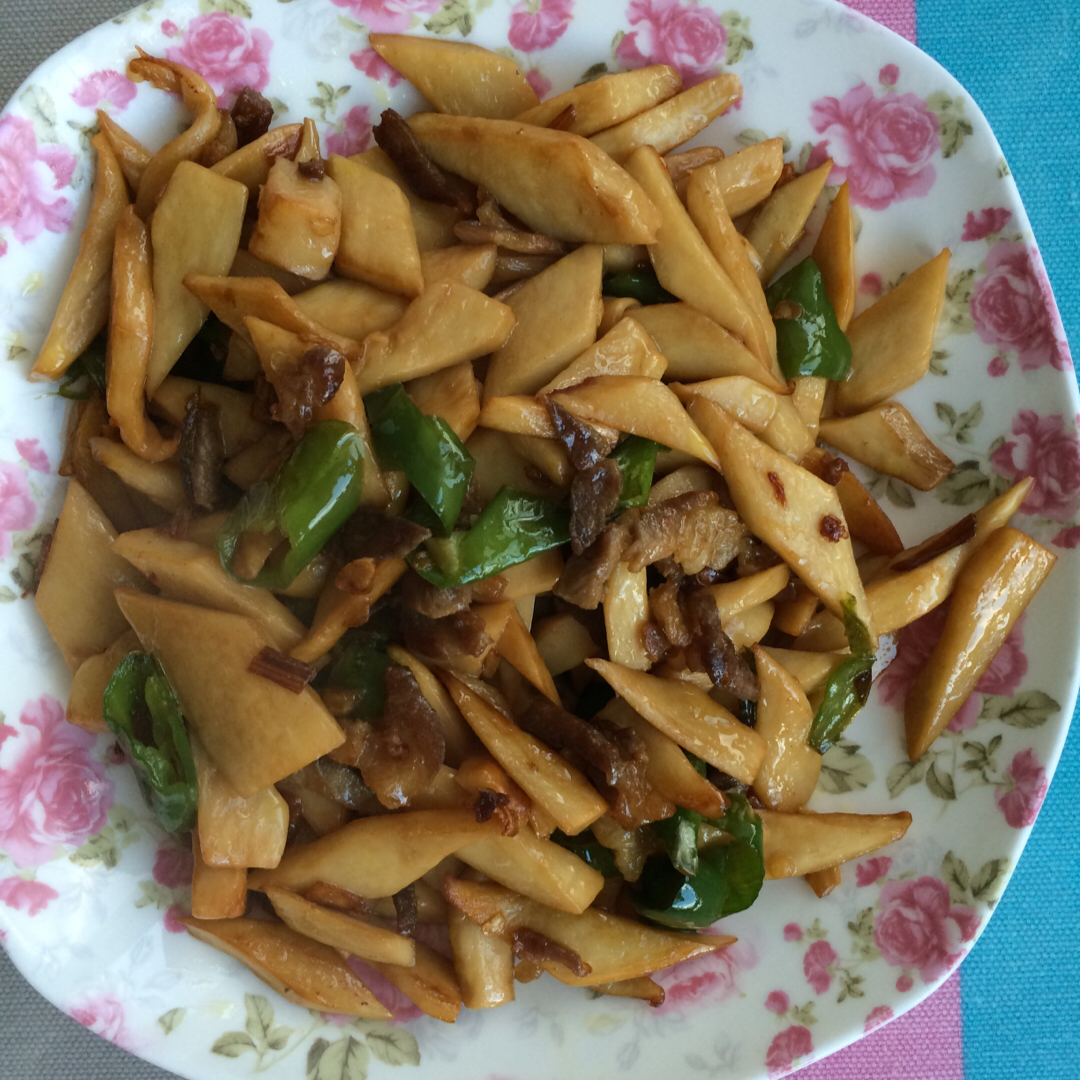 青椒素炒杏鲍菇
