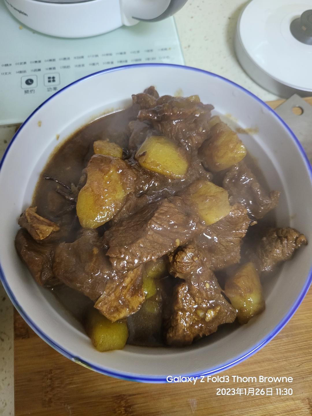 红烧牛肉土豆 （独家秘制）