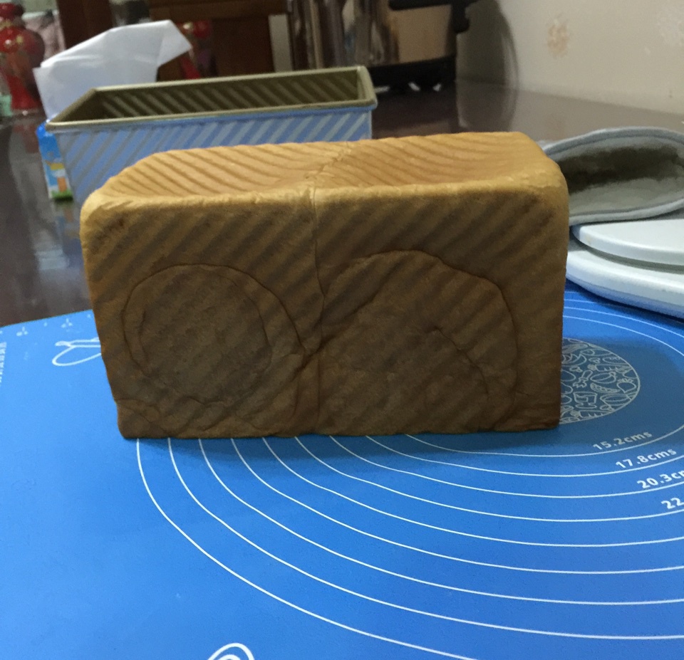 牛奶吐司（附详细步骤图）