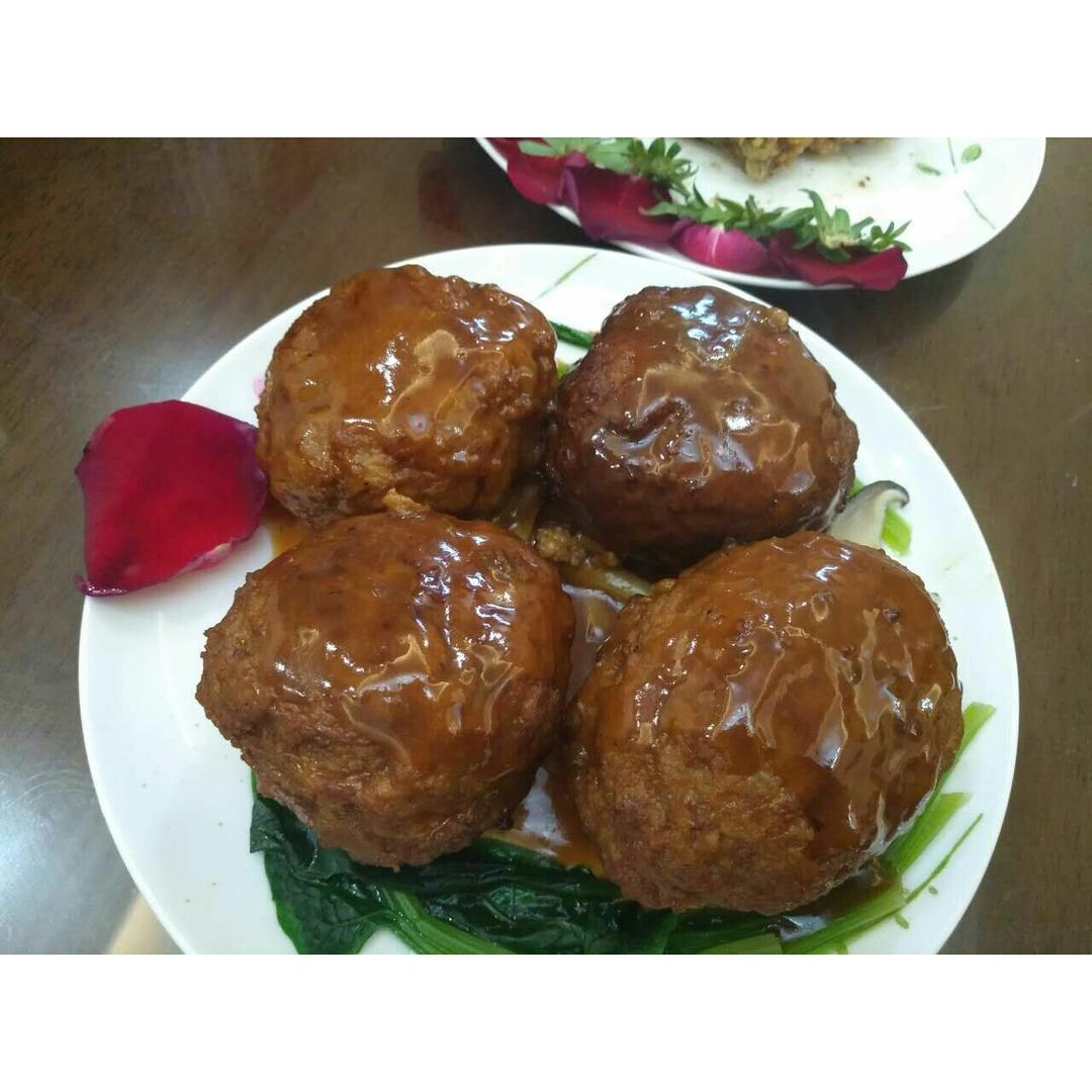 四喜丸子/红烧狮子头 Chinese Meatballs