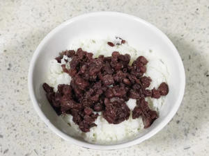 红豆年糕豆乳刨冰的做法 步骤8