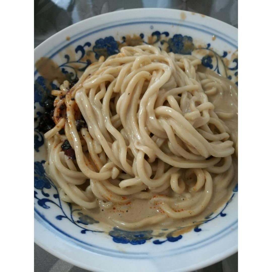 热干面酱汁调法/热干面