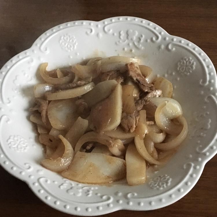 洋葱肉片炒年糕