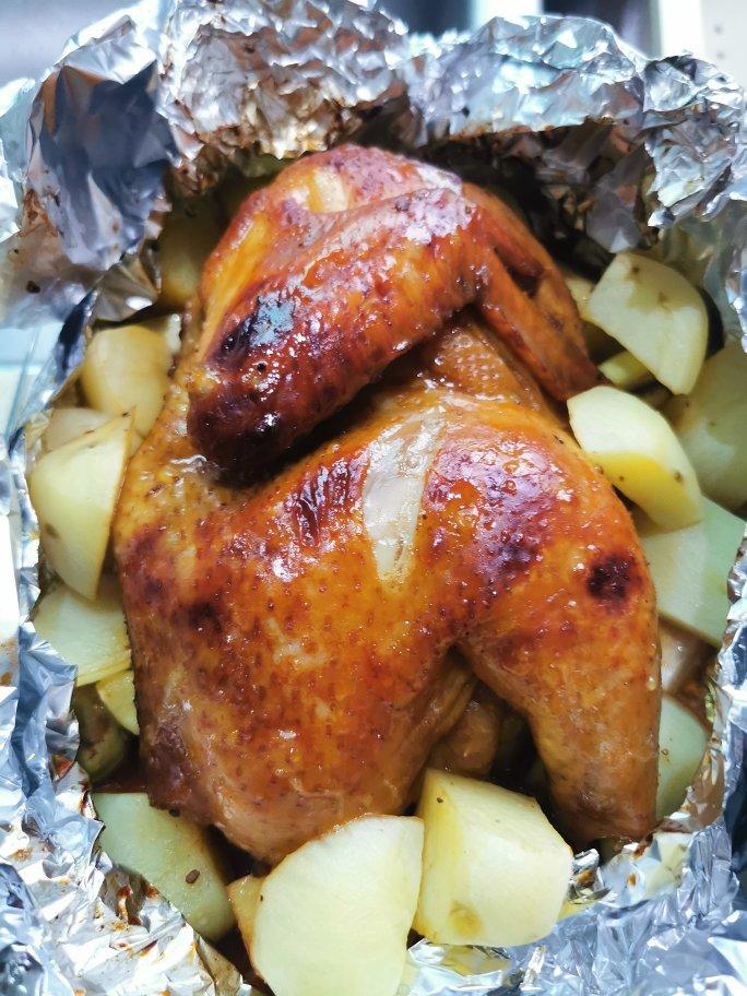 kablueyhgh做的锡纸烤鸡烤箱版外酥里嫩肉美多汁半只鸡