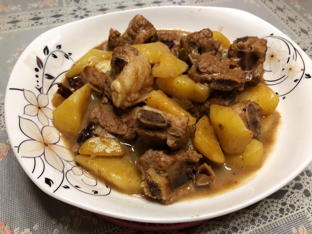 土豆炖排骨
