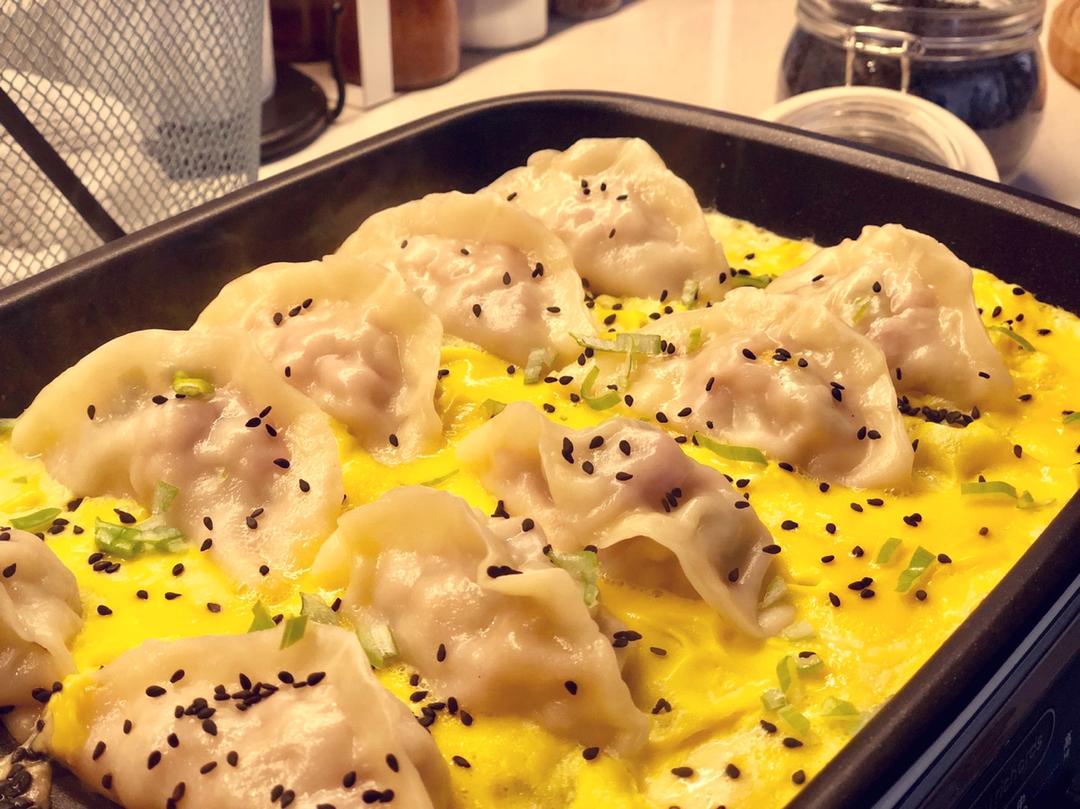 摩飞多功能锅菜谱系列之煎饺抱蛋