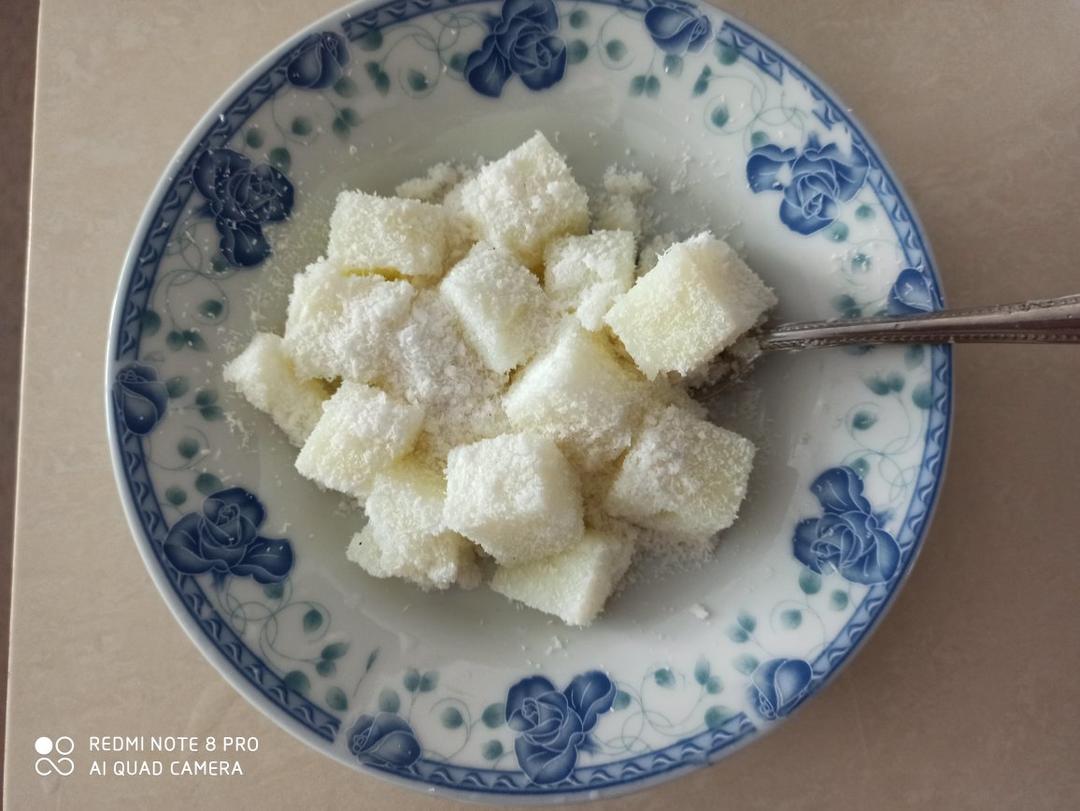 完胜85‘C的牛奶椰蓉小方