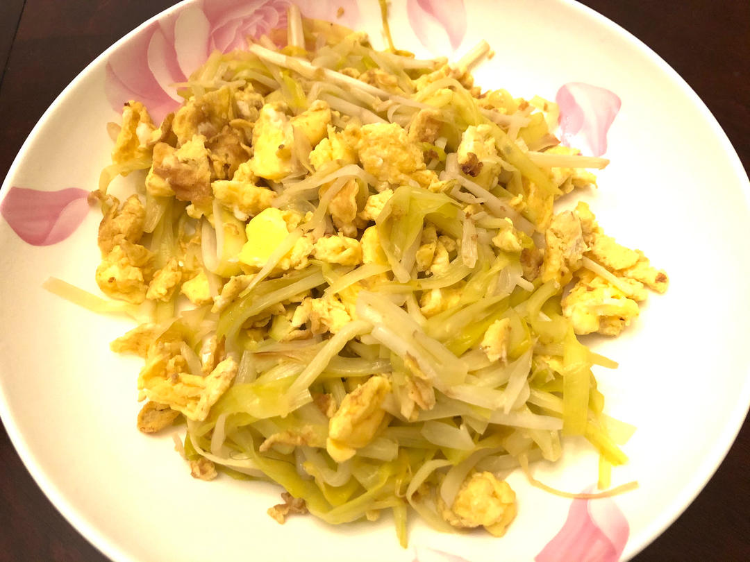 老丁的私房菜－韭黄炒鸡蛋
