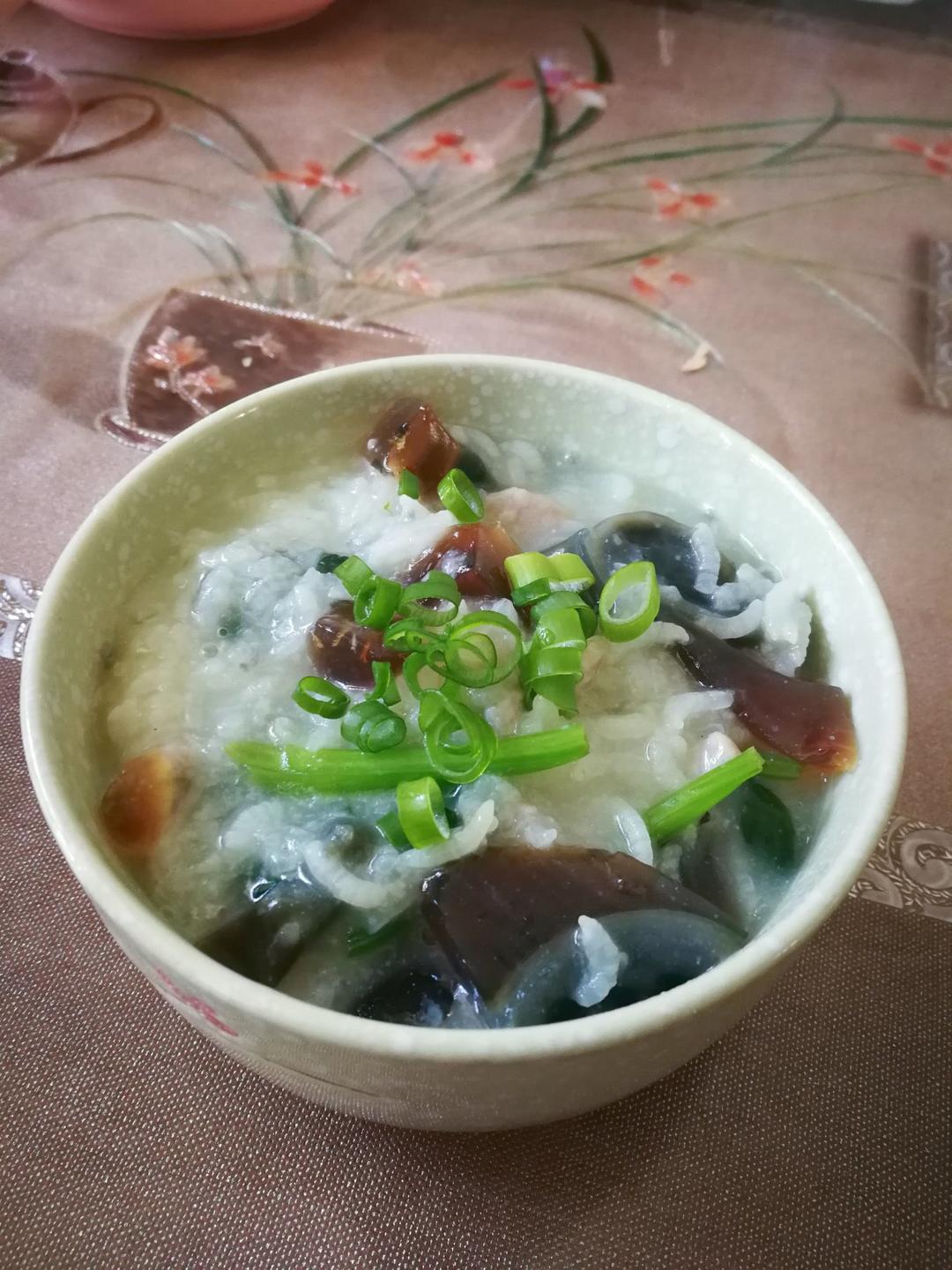 皮蛋瘦肉粥