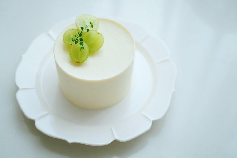 青柠青提慕斯蛋糕