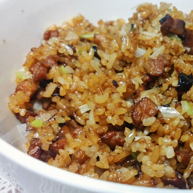 炒饭 香菇肉丁油饭 隔壁的老汪做的香菇肉丁油饭
