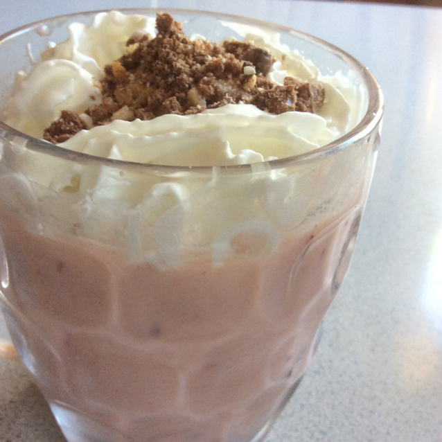 蜜瓜牛油果奶昔