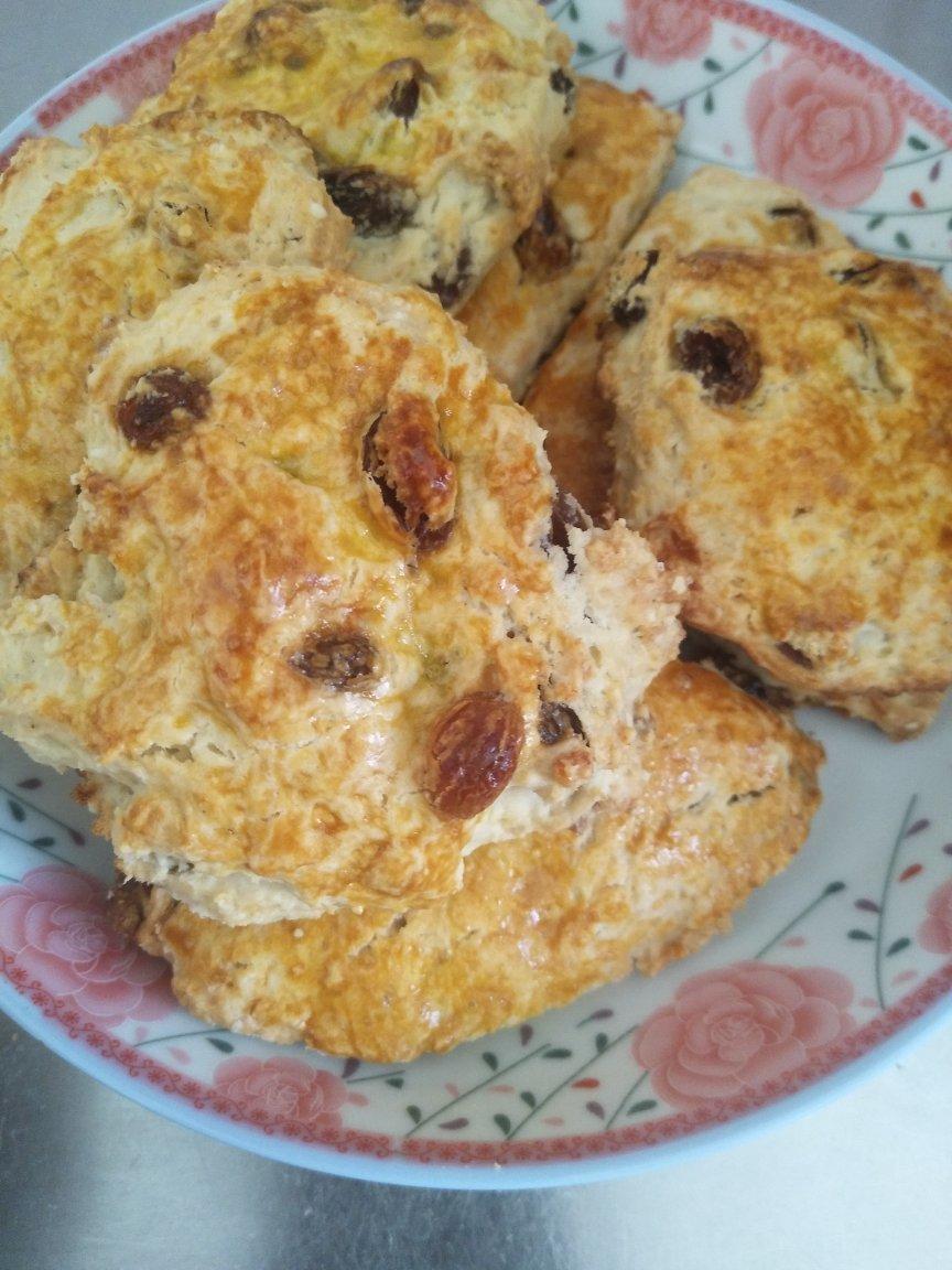 核桃葡萄干司康（淡奶油版）