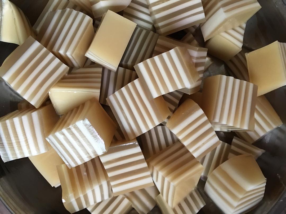 Q弹椰汁千层糕（马蹄糕）