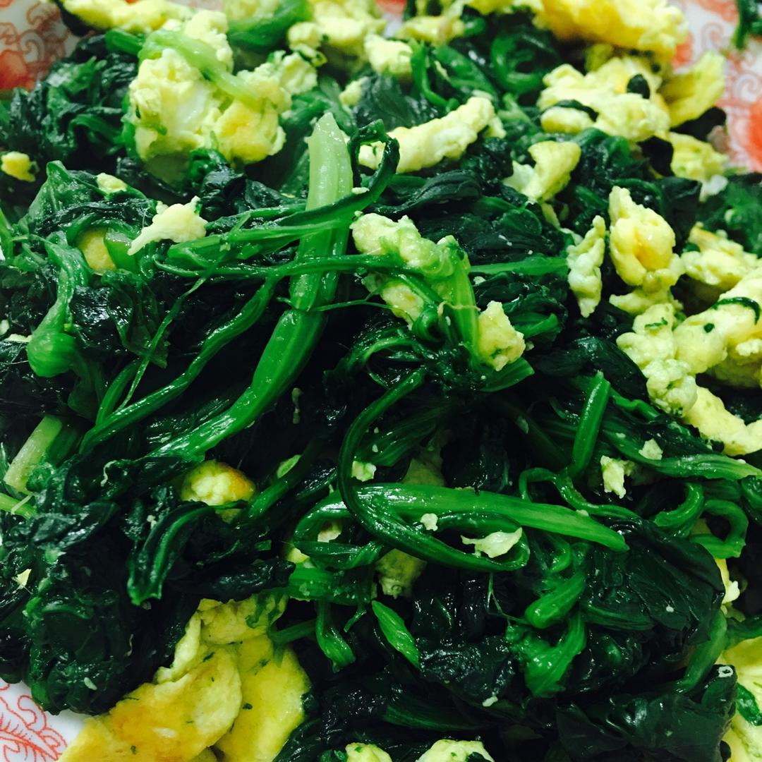 菠菜炒鸡蛋
