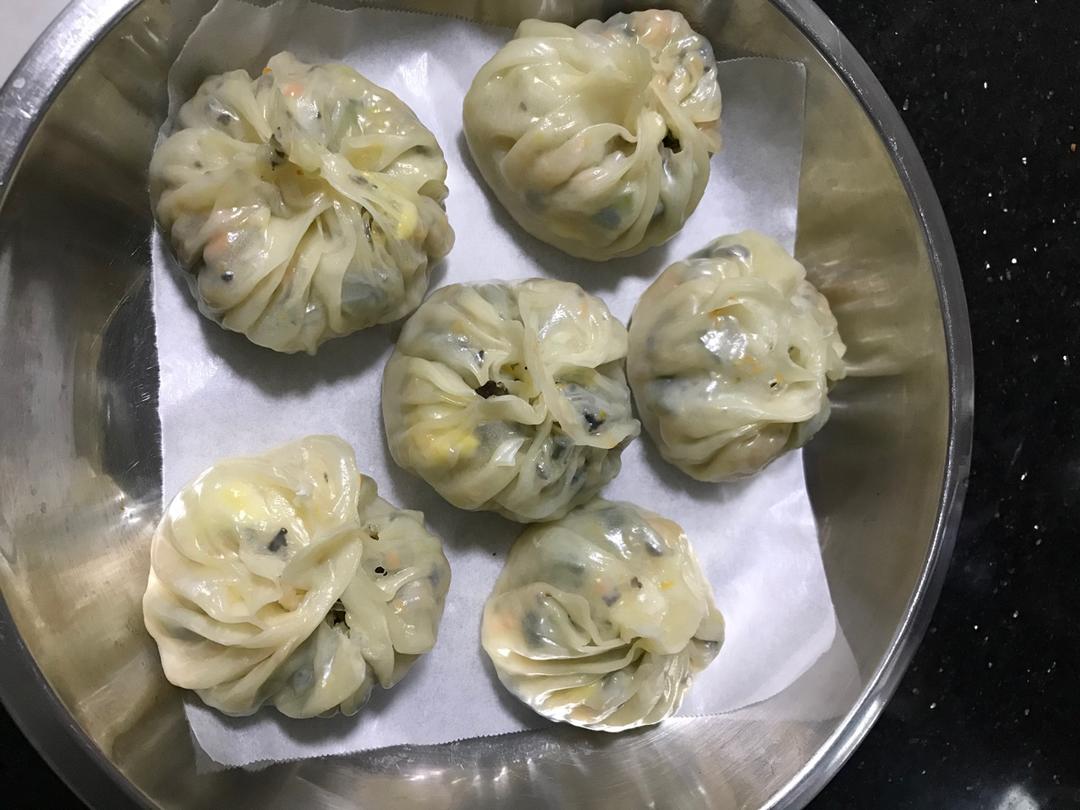 敲好吃的素馅饺子