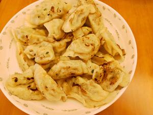 经典传统美味-韭菜香菇猪肉饺的做法 步骤9